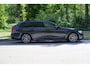 BMW 5-Serie Touring 530i High Executive M-sportpakket, Stoelverwarming, DAB Driving Assistent Plus, Parkeerhulpsysteem, hoogglans, DAB, Uitgebreid spiegelpakket, Sportstoelen, BMW Live Cockpit, etc.