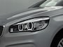 BMW 2-Serie Active Tourer 218i High Executive Automaat (PANORAMADAK, STOELVERWARMING, HEAD-UP, CAMERA, DEALER ONDERHOUDEN)