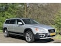 Volvo XC70 D4 181PK Geartronic Momentum, Schuifdak, Xenon, Standkachel, Bluetooth, Trekhaak, Navigatie, Leder.