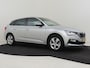 Skoda Scala 1.0 TSI Sport Business 111pk | 1e eignaar | 100%dealeronderhouden | Cruise control | Led koplampen | Navigatie via app | Parkeersensoren achter | App connect | 16"LMV