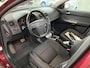 Volvo V50 2.4 Momentum | Parkeersensoren V+A | Navigatie | High Performance Audio | Climate Control | Schuif/kantel dak | Cruise control | Regensensor |