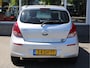 Hyundai i20 1.2i i-Motion 5-Deurs Afneembare Trekhaak, Airco, Parkeersensoren Achter, Radio/CD Speler