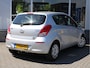 Hyundai i20 1.2i i-Motion 5-Deurs Afneembare Trekhaak, Airco, Parkeersensoren Achter, Radio/CD Speler