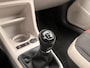 Volkswagen Up! 1.0 BMT high Airco | Centrale vergrendeling | Speciaal interieur! | Bluetooth | | Airco | Centrale deurvergrendeling met afstandsbediening | LED dagrijverlichting
