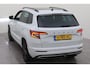 Skoda Karoq 1.5 TSI ACT Sportline Business DSG/ Metallic/ Digitale Cockpit/  Led/ Panoramadak/ Elec. Klep/ Camera/ Haakafneembaar/ Parkeersensoren/ 18 lmv
