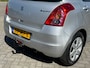 Suzuki Swift 1.5 Exclusive SPORT 5 deurs 102PK! NL AUTO NAP! Airco l Key less l LMV l MTF-stuur! 2e eigenaar l TOPSTAAT!