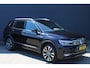 Volkswagen Tiguan Allspace 1.5 TSI R-Line Highline Alcantara Panoramadak Elektr.-Trekhaak Virtual-Cockpit