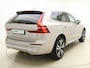 Volvo XC60 T6 350pk AWD Core Bright / Panoramadak / Pilot Assist / Stoel/- en stuurverwarming / Trekhaak / H&K audio / Lederen bekleding /