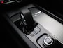 Volvo XC60 T6 350pk AWD Core Bright / Panoramadak / Pilot Assist / Stoel/- en stuurverwarming / Trekhaak / H&K audio / Lederen bekleding /