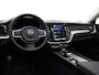 Volvo XC60 T6 350pk AWD Core Bright / Panoramadak / Pilot Assist / Stoel/- en stuurverwarming / Trekhaak / H&K audio / Lederen bekleding /