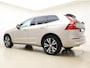 Volvo XC60 T6 350pk AWD Core Bright / Panoramadak / Pilot Assist / Stoel/- en stuurverwarming / Trekhaak / H&K audio / Lederen bekleding /
