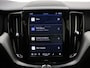 Volvo XC60 T6 350pk AWD Core Bright / Panoramadak / Pilot Assist / Stoel/- en stuurverwarming / Trekhaak / H&K audio / Lederen bekleding /