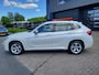 BMW X1 SDrive20i High Executive | AUTOMAAT | 1e eigenaar | Met o.a. climate, cruise control, panoramadak en navigatie!