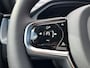 Volvo XC60 T6 Plug-in hybrid AWD Plus Black Edition / Uit voorraad leverbaar / Luchtvering / 360 Camera / 21" Velgen