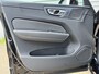 Volvo XC60 T6 Plug-in hybrid AWD Plus Black Edition / Uit voorraad leverbaar / Luchtvering / 360 Camera / 21" Velgen