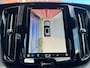Volvo XC60 T6 Plug-in hybrid AWD Plus Black Edition / Uit voorraad leverbaar / Luchtvering / 360 Camera / 21" Velgen
