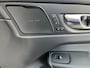Volvo XC60 T6 Plug-in hybrid AWD Plus Black Edition / Uit voorraad leverbaar / Luchtvering / 360 Camera / 21" Velgen