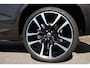 Volvo XC60 2.0 T8 Plug-in hybrid AWD Ultimate Dark | Massage & Ventilatiestoelen | Head-up display | Luchtvering | 22" Velgen |