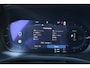 Volvo XC60 2.0 T8 Plug-in hybrid AWD Ultimate Dark | Massage & Ventilatiestoelen | Head-up display | Luchtvering | 22" Velgen |