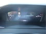 Peugeot 2008 100 Pk Benzine * Nieuw Model * Hele Luxe Allure * * Draadloos Apple Car Play Navigatie & Spotify Koppeling * Voor en Achter Parkeercamera's * Zwarte Hemelbekleding * Stoelverwarming * 1/2 Leder Interieuer * L.M. Velgen * Dodehoekbewakings sy Vingerhoets; Vierde Generatie Eersteklas Service !