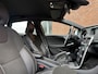 Volvo V40 T4 Business Sport | Cruise Control | Navigatie | Verwarmbare Voorstoelen | Bluetooth Telefonie & Multimedia | Park Assist Achter | Climate Control | LED Koplampen | 17'' Lichtmetalen Velgen