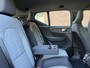 Volvo XC40 B4 Plus Dark | Trekhaak | Verwarmbare Voorstoelen | DAB+ | Apple Carplay | Parkeercamera | Google Maps | Lichtmetalen Velgen | Adaptieve Cruise Control | Bluetooth Telefonie & Multimedia