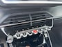 Peugeot 2008 1.2 Turbo 130PK GT | Lage Km stand: 35000 | Automaat | Navigatie | Climate Control | LED Verlichting | Parkeersensoren | Camera | Luxe Uitvoering | Zwart Dak.