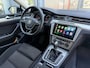 Volkswagen Passat Variant 1.4 TSI DSG Comfortline Business CarPlay|Trekhaak|Cam|Perfect onderhouden