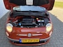 Fiat 500 1.2i Lounge 70 PK. Zeer leuke auto van de tweede eigenaar !!! Slechts 113.000 KM !! Net nieuwe distributieriem met waterpomp gehad !