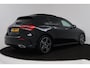 Mercedes-Benz A-klasse 180 Business Solution AMG (PANORAMADAK, SFEERVERLICHTING, STOELVERWARMING, CAMERA, NAVIGATIE, NL-AUTO)