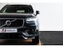 Volvo XC90 2.0 T8 Twin Engine AWD R-Design Trekhaak - Panoromadak - Head Up - IntelliSafe Surround - Keyless Drive - Verwarmbaar stuurwiel - Getinte Ruiten - Stoelverwarming voor - Elektrisch verstelbare passagiersstoel -