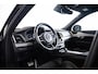 Volvo XC90 2.0 T8 Twin Engine AWD R-Design Trekhaak - Panoromadak - Head Up - IntelliSafe Surround - Keyless Drive - Verwarmbaar stuurwiel - Getinte Ruiten - Stoelverwarming voor - Elektrisch verstelbare passagiersstoel -
