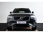 Volvo XC90 2.0 T8 Twin Engine AWD R-Design Trekhaak - Panoromadak - Head Up - IntelliSafe Surround - Keyless Drive - Verwarmbaar stuurwiel - Getinte Ruiten - Stoelverwarming voor - Elektrisch verstelbare passagiersstoel -