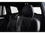 Volvo XC90 2.0 T8 Twin Engine AWD R-Design Trekhaak - Panoromadak - Head Up - IntelliSafe Surround - Keyless Drive - Verwarmbaar stuurwiel - Getinte Ruiten - Stoelverwarming voor - Elektrisch verstelbare passagiersstoel -