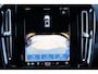 Volvo XC40 Recharge Twin Plus 82 kWh - IntelliSafe Assist & Surround - Verwarmde voorstoelen, stuur & achterbank - Parkeersensoren voor & achter - Elektr. bedienb. bestuurdersstoel met geheugen - Draadloze tel. lader - Warmtepomp - Extra getint glas -  Elektr. inklapbare trekhaak - 19' LMV