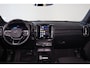 Volvo XC40 Recharge Twin Plus 82 kWh - IntelliSafe Assist & Surround - Verwarmde voorstoelen, stuur & achterbank - Parkeersensoren voor & achter - Elektr. bedienb. bestuurdersstoel met geheugen - Draadloze tel. lader - Warmtepomp - Extra getint glas -  Elektr. inklapbare trekhaak - 19' LMV