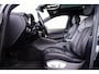 Porsche Macan 2.0 Panoramadak - Stuurbekrachtiging Plus - Bestuurdersstoelgeheugen pakket - Licht Comfort Pakket - Stoelverwaming voor/achter - BOSE - GT sportstuurwiel - Verkeerstekenherkenning - Achteruitrijcamera -