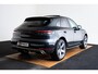 Porsche Macan 2.0 Panoramadak - Stuurbekrachtiging Plus - Bestuurdersstoelgeheugen pakket - Licht Comfort Pakket - Stoelverwaming voor/achter - BOSE - GT sportstuurwiel - Verkeerstekenherkenning - Achteruitrijcamera -