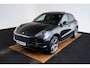 Porsche Macan 2.0 Panoramadak - Stuurbekrachtiging Plus - Bestuurdersstoelgeheugen pakket - Licht Comfort Pakket - Stoelverwaming voor/achter - BOSE - GT sportstuurwiel - Verkeerstekenherkenning - Achteruitrijcamera -