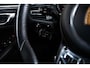 Porsche Macan 2.0 Panoramadak - Stuurbekrachtiging Plus - Bestuurdersstoelgeheugen pakket - Licht Comfort Pakket - Stoelverwaming voor/achter - BOSE - GT sportstuurwiel - Verkeerstekenherkenning - Achteruitrijcamera -
