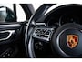 Porsche Macan 2.0 Panoramadak - Stuurbekrachtiging Plus - Bestuurdersstoelgeheugen pakket - Licht Comfort Pakket - Stoelverwaming voor/achter - BOSE - GT sportstuurwiel - Verkeerstekenherkenning - Achteruitrijcamera -