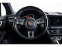 Porsche Macan 2.0 Panoramadak - Stuurbekrachtiging Plus - Bestuurdersstoelgeheugen pakket - Licht Comfort Pakket - Stoelverwaming voor/achter - BOSE - GT sportstuurwiel - Verkeerstekenherkenning - Achteruitrijcamera -