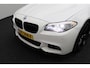 BMW 5-Serie Touring 528i High Executive 2012 M-Pakket | Head-up | Memoryseats | Navigatie | Camera | Bluetooth | Stoelverwarming | PDC | Cruise control | Climate control | USB AUX | Lederen bekleding | Elektrisch verstelbaar stuur