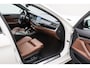 BMW 5-Serie Touring 528i High Executive 2012 M-Pakket | Head-up | Memoryseats | Navigatie | Camera | Bluetooth | Stoelverwarming | PDC | Cruise control | Climate control | USB AUX | Lederen bekleding | Elektrisch verstelbaar stuur