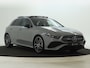 Mercedes-Benz A-klasse 180 Business Solution AMG | Nightpakket | Parkeerpakket met 360°-camera | AMG Line Plus pakket | KEYLESS GO | | Dodehoekassistent | Head-up display | Extra USB-poorten | Verwarmde stoelen vooraan |