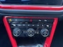 Volkswagen T-Roc 1.5TSI 150PK SPORT BUSINESS R-LINE PANO/VIRTDASH/LEER/XENON/CAM/ACARPLAY