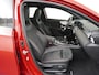 Mercedes-Benz A-klasse 200 AMG | Sfeerverlichting | 360° Camera | 19" AMG Velgen | Head-up Display | Augmented Reality | Multibeam LED Koplampen | Stoelverwarming voor