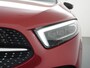 Mercedes-Benz A-klasse 200 AMG | Sfeerverlichting | 360° Camera | 19" AMG Velgen | Head-up Display | Augmented Reality | Multibeam LED Koplampen | Stoelverwarming voor