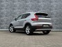 Volvo XC40 B4 Core | Adaptieve Cruise Control en dodehoek detectie | Verw. voorstoelen, achterbank en stuurwiel | Donker getint glas achter | Trekhaak | Parkeerverwarming met timer