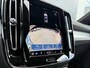 Volvo XC40 B4 Core | Adaptieve Cruise Control en dodehoek detectie | Verw. voorstoelen, achterbank en stuurwiel | Donker getint glas achter | Trekhaak | Parkeerverwarming met timer